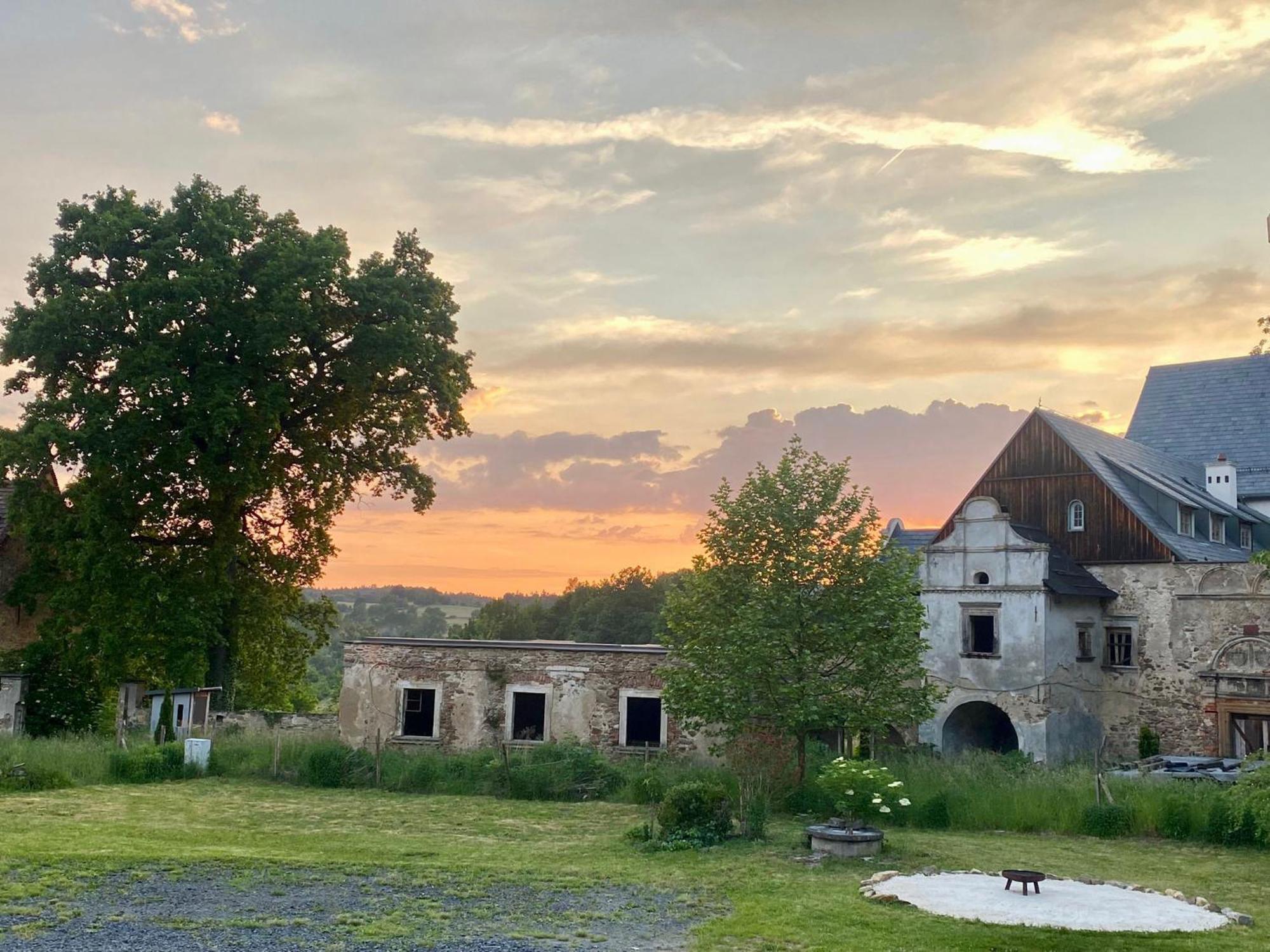 Maciejowiec Castle Hill Apartment I מראה חיצוני תמונה